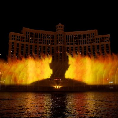 Game of Thrones Takes Over The Fountains of Bellagio