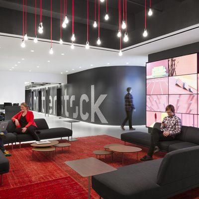 Shutterstock and AP Renew Multiyear Distribution Deal