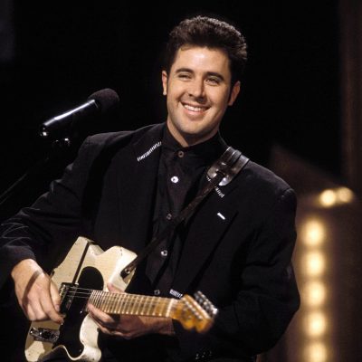 Country Superstar Vince Gill’s Classic Breakthrough Album ‘When I Call Your Name’ Celebrated With Two New 30th Anniversary Vinyl Editions
