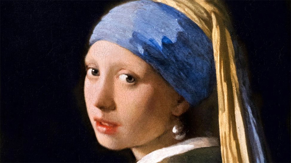 Scarlett Johansson in "Girl with a Pearl Earring"