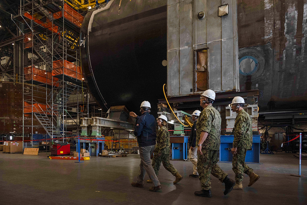 Vice Chief of Naval Operations Adm. Lisa Franchetti tours a submarine manufacturing facility in Quonset Point, R.I., Oct. 19, 2023. © Navy Chief Petty Officer Amanda Gray