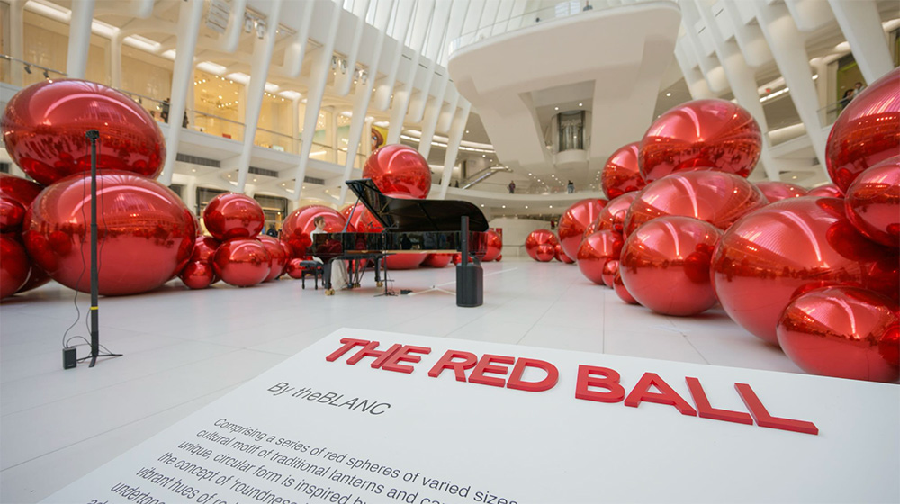 Pianist Wei Luo Delivers Enchanting Performance at Red Ball Art Festival