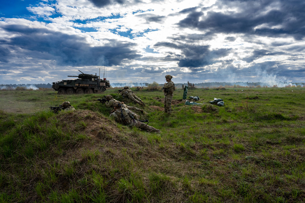 U.S. soldiers conduct Combat Arms Training during Saber Strike 24 exercise at Bemowo Piskie Training Area, Poland, April 15, 2024. Saber Strike is a part of the Dynamic Employment of Forces to Europe for NATO Deterrence and Enhanced Readiness (DEFENDER) Large Scale Global Exercise. © Eugen Warkentin, Army