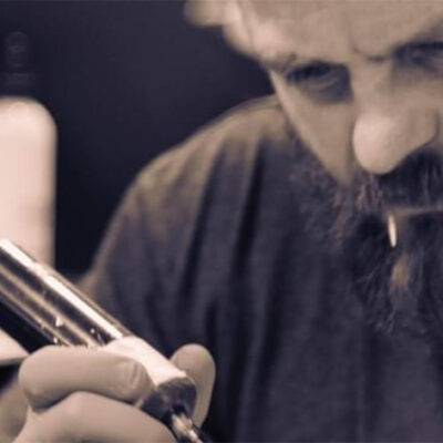 Inked Wisdom: 19-Year Expert Tattoo Artist John Maxwell Reveals Essential Tips for First-Timers