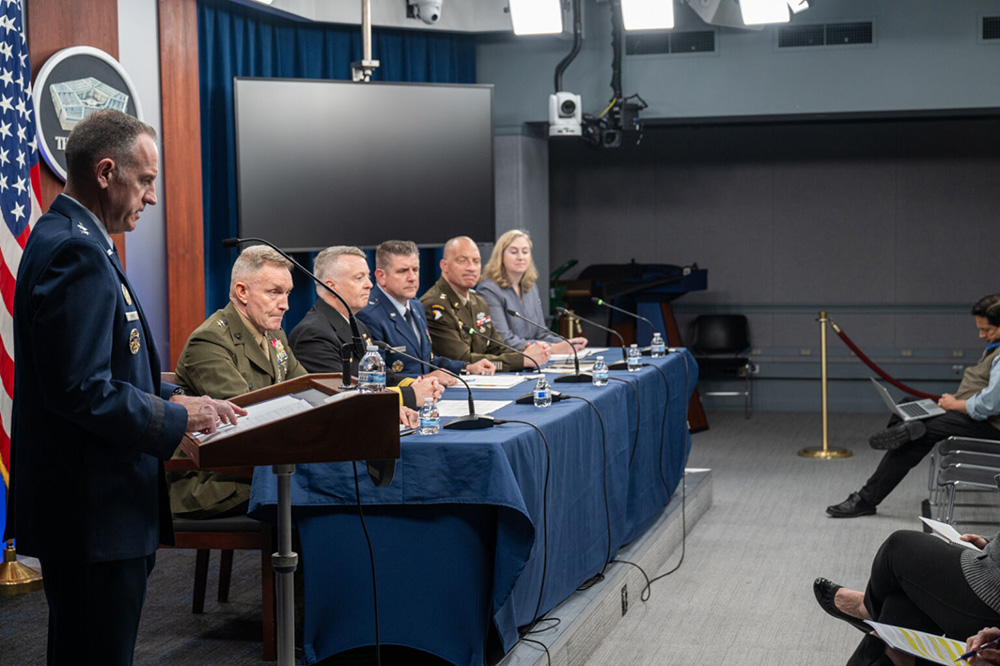 Pentagon Press Secretary Air Force Maj. Gen. Pat Ryder facilitates a panel on fiscal year 2025 recruiting objectives at the Pentagon, Oct. 30, 2024. © Air Force Tech. Sgt. Jackie Sanders, DOD