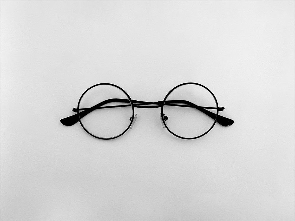 Round eyeglasses