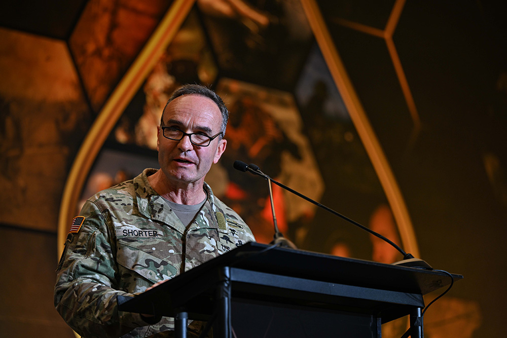 Army Sgt. Maj. Shane Shorter, command senior enlisted leader of U.S. Special Operations Command, provides a keynote speech during the kickoff of Special Operations Forces Week in Tampa Bay, Fla., May 6, 2025. © Air Force Tech. Sgt. Marleah Miller