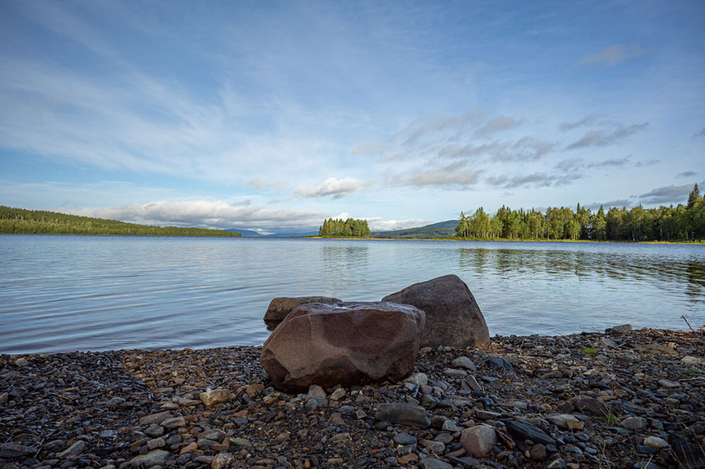 Off the Grid: Why Modern Campers Are Choosing Freedom Over Full Hookups