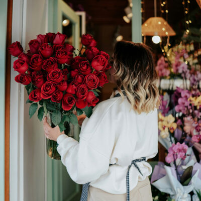 Why Choosing a Local Florist Makes Every Bouquet More Meaningful