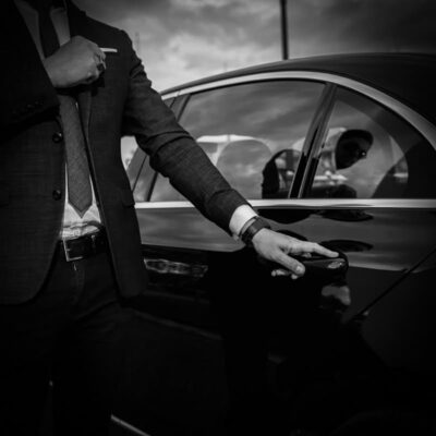 Private Chauffeur-Driven Luxury Mercedes V-Class Redefines Travel in Marrakech